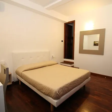 Al Centro Affittacamere Guest house *